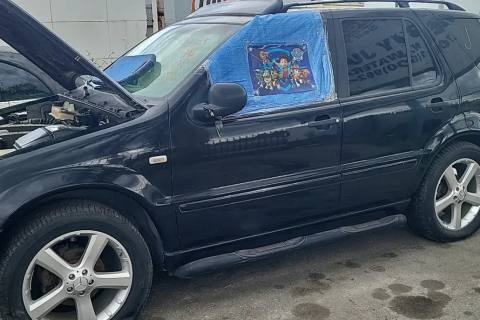Photo of 1999 Mercedes-Benz Ml430