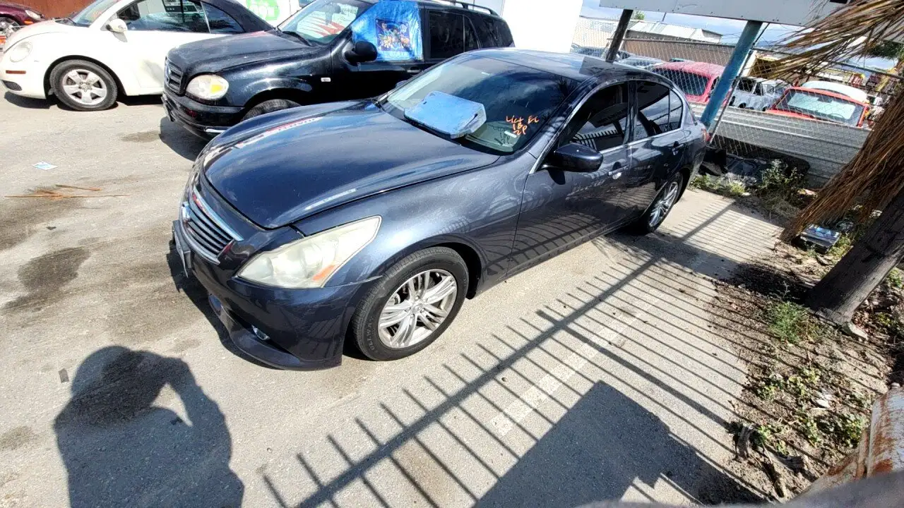 Photo of 2011 Infiniti G25