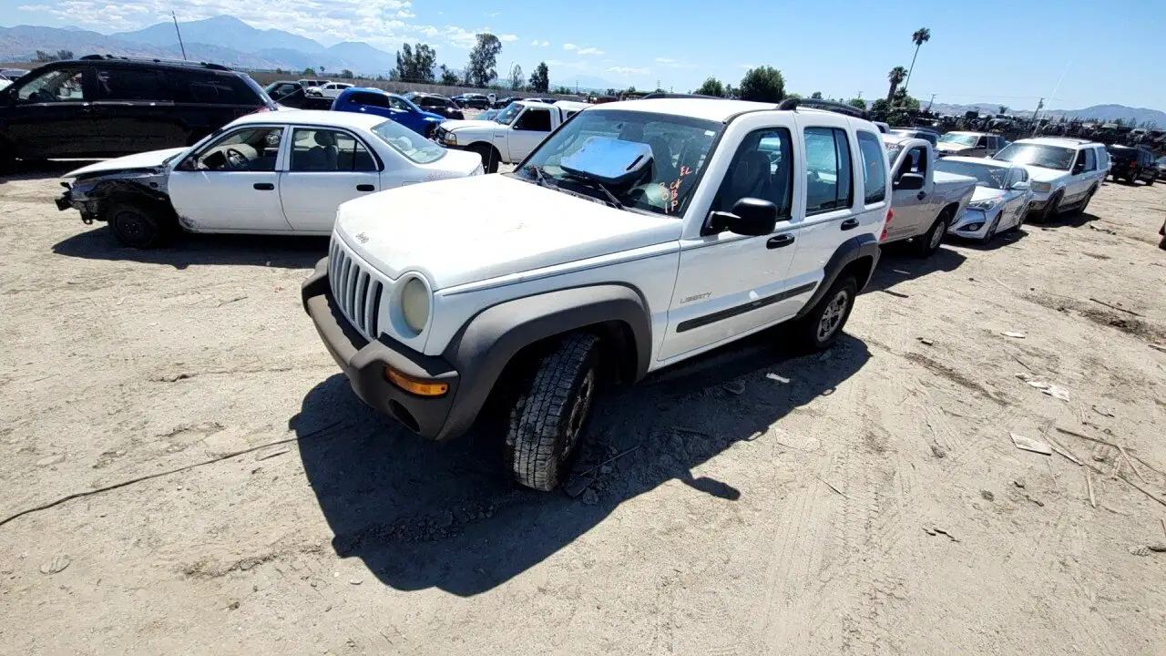 Photo of 2004 Jeep Liberty