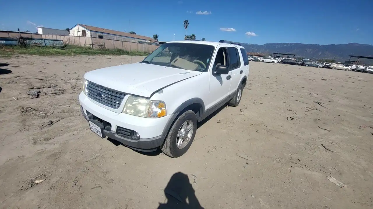 Photo of 2003 Ford Explorer