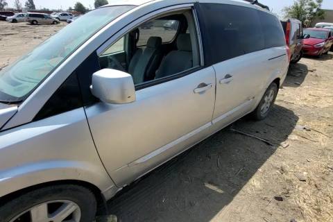 Photo of 2005 Nissan Quest