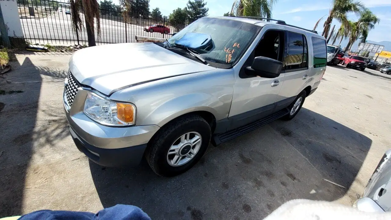 Photo of 2003 Ford Expedition