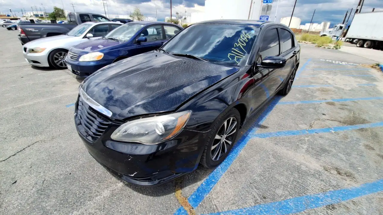 Photo of 2014 Chrysler 200