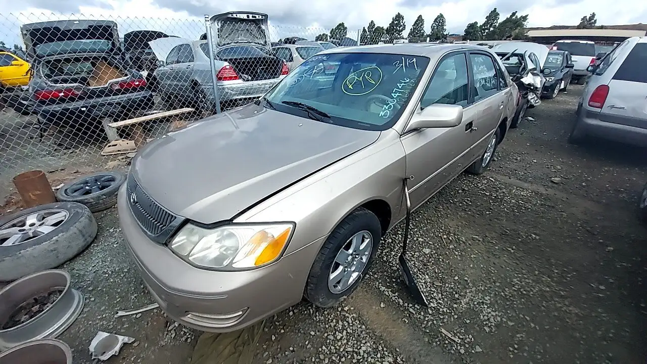 Photo of 2000 Toyota Avalon