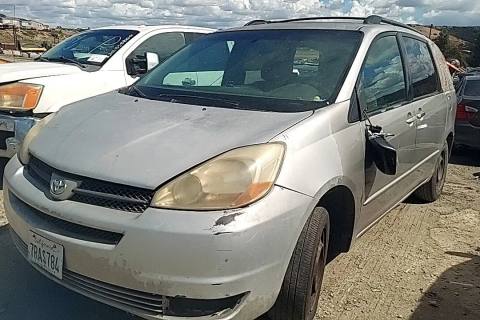 Photo of 2005 Toyota Sienna