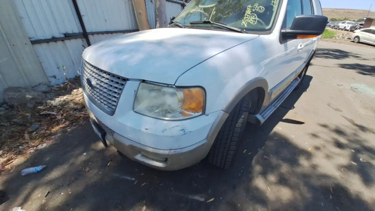 Photo of 2006 Ford Expedition