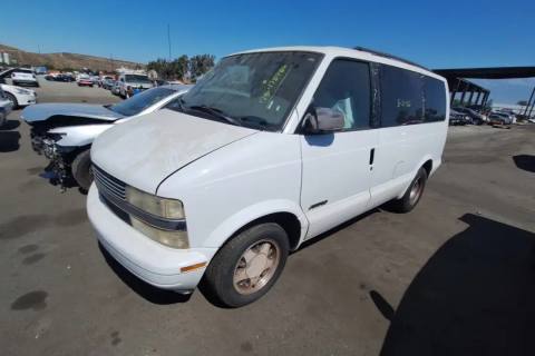 Photo of 2000 Chevrolet Astro