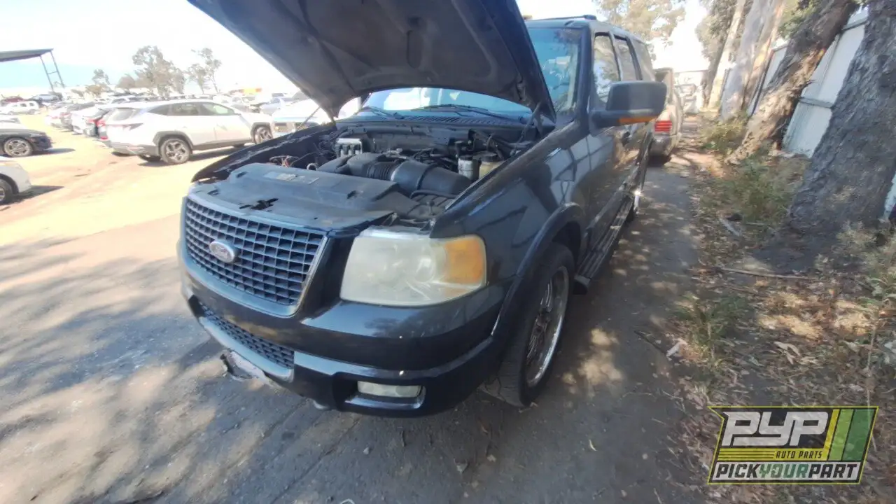 Photo of 2004 Ford Expedition