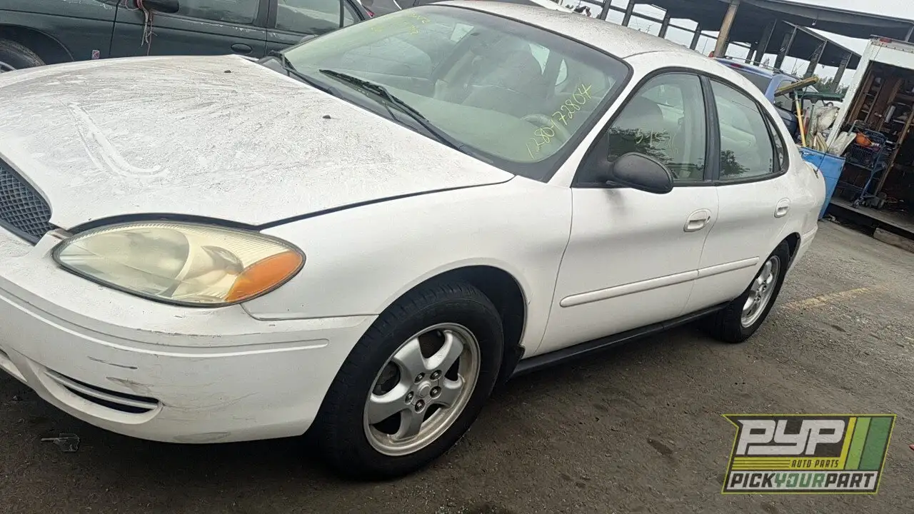 Photo of 2005 Ford Taurus