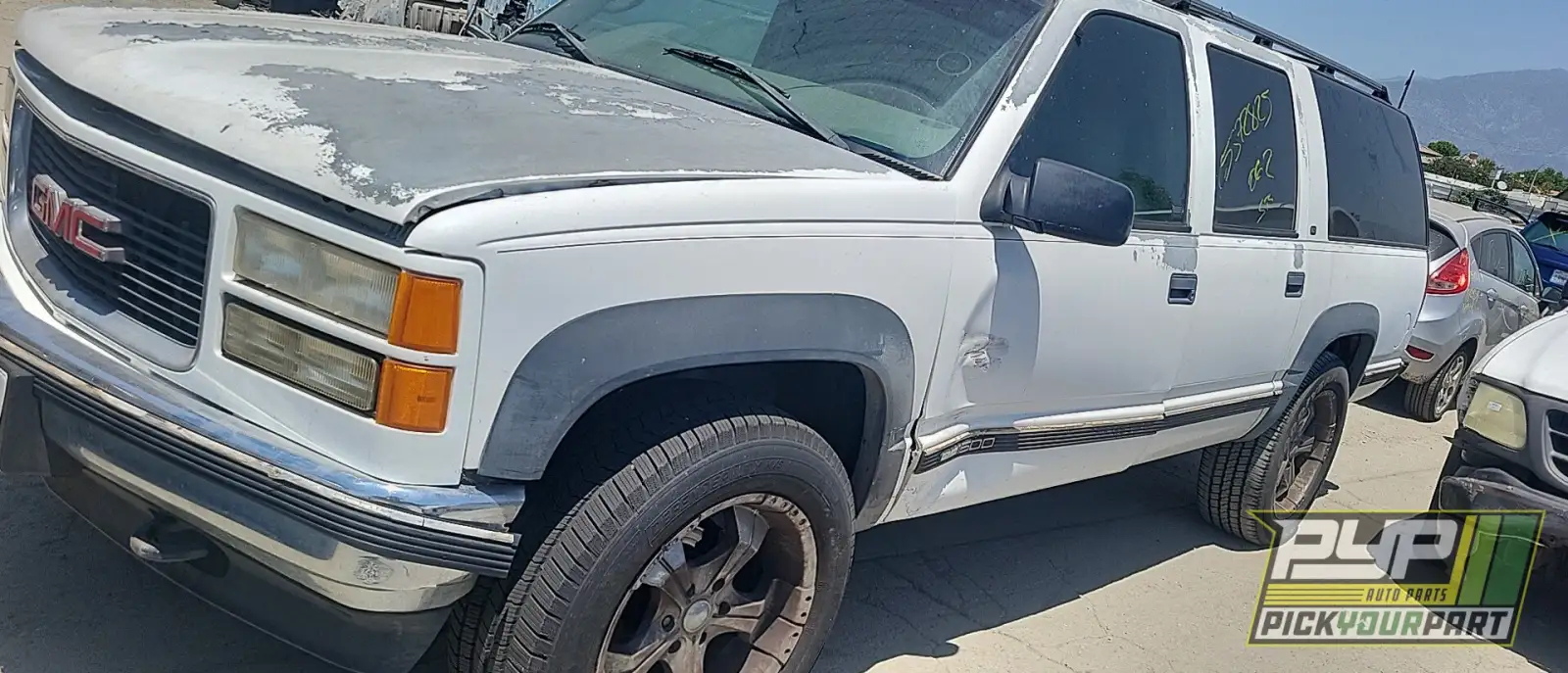 Photo of 1999 Gmc K1500 Suburban