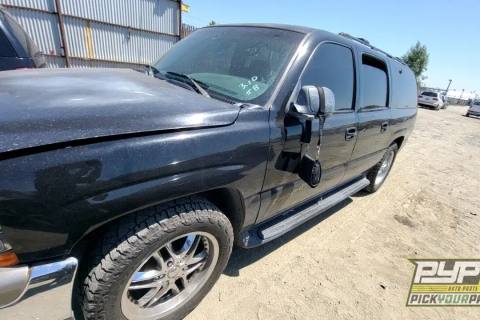 Photo of 2001 Chevrolet Suburban 1500