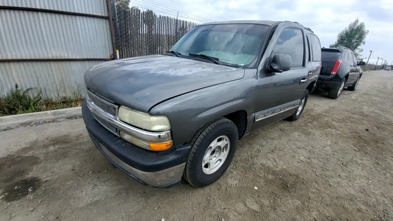 Photo of 2002 Chevrolet Tahoe
