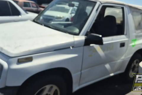 Photo of 1998 Chevrolet Tracker