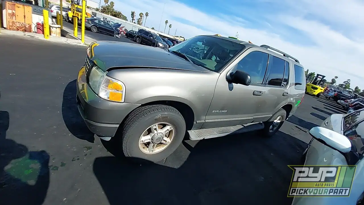 Photo of 2004 Ford Explorer