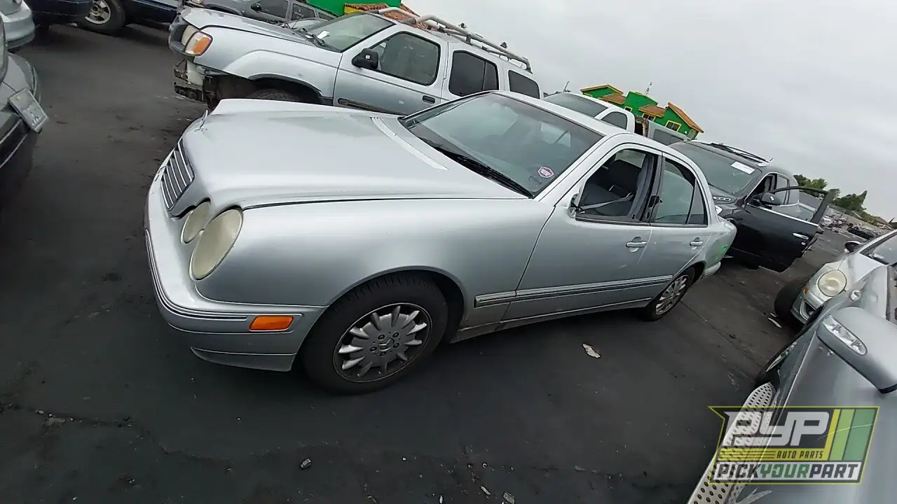 Photo of 2000 Mercedes-Benz E320
