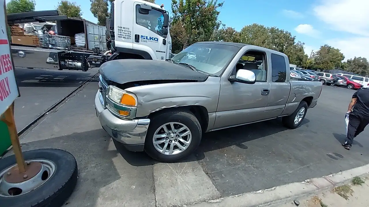 Photo of 2000 Gmc Sierra 1500
