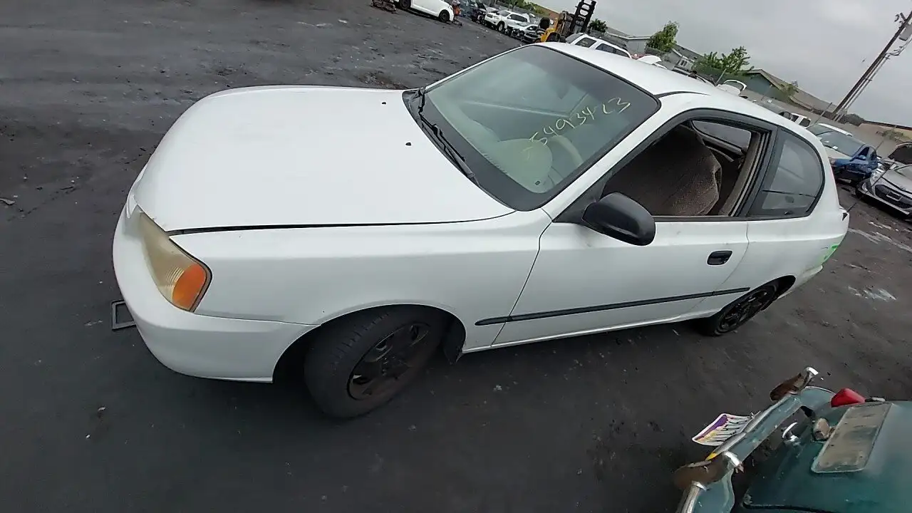 Photo of 2001 Hyundai Accent