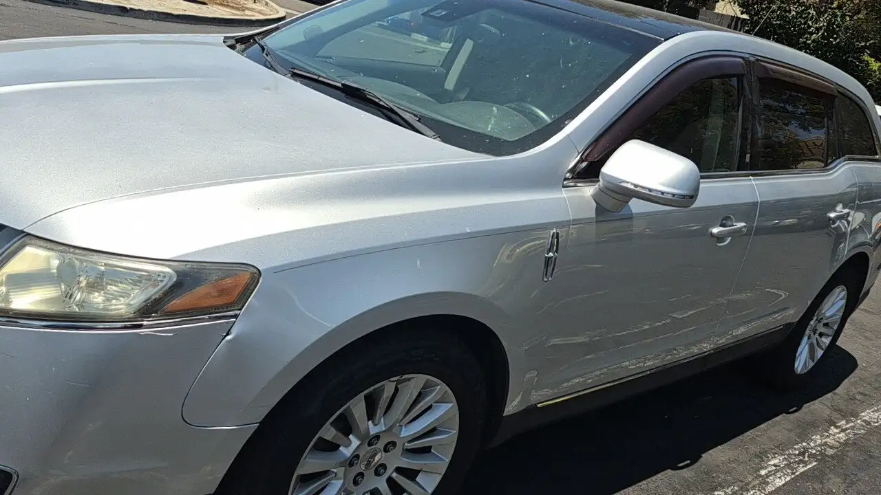 Photo of 2012 Lincoln Mkt