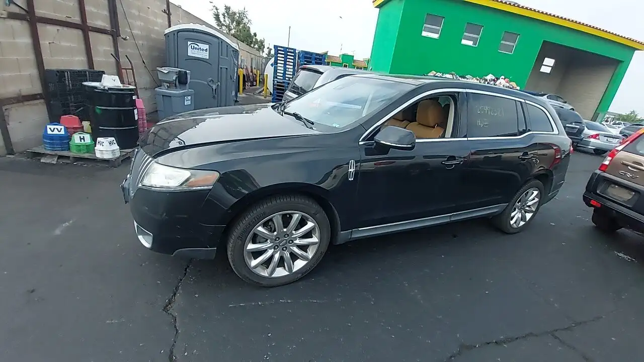 Photo of 2010 Lincoln Mkt