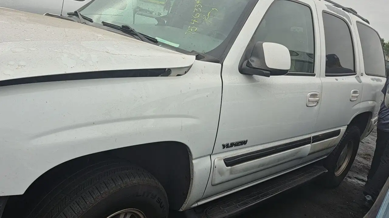 Photo of 2001 Gmc Yukon