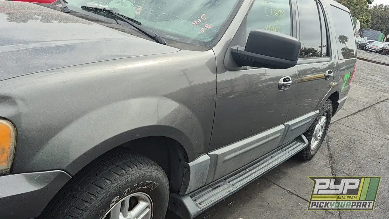 Photo of 2004 Ford Expedition