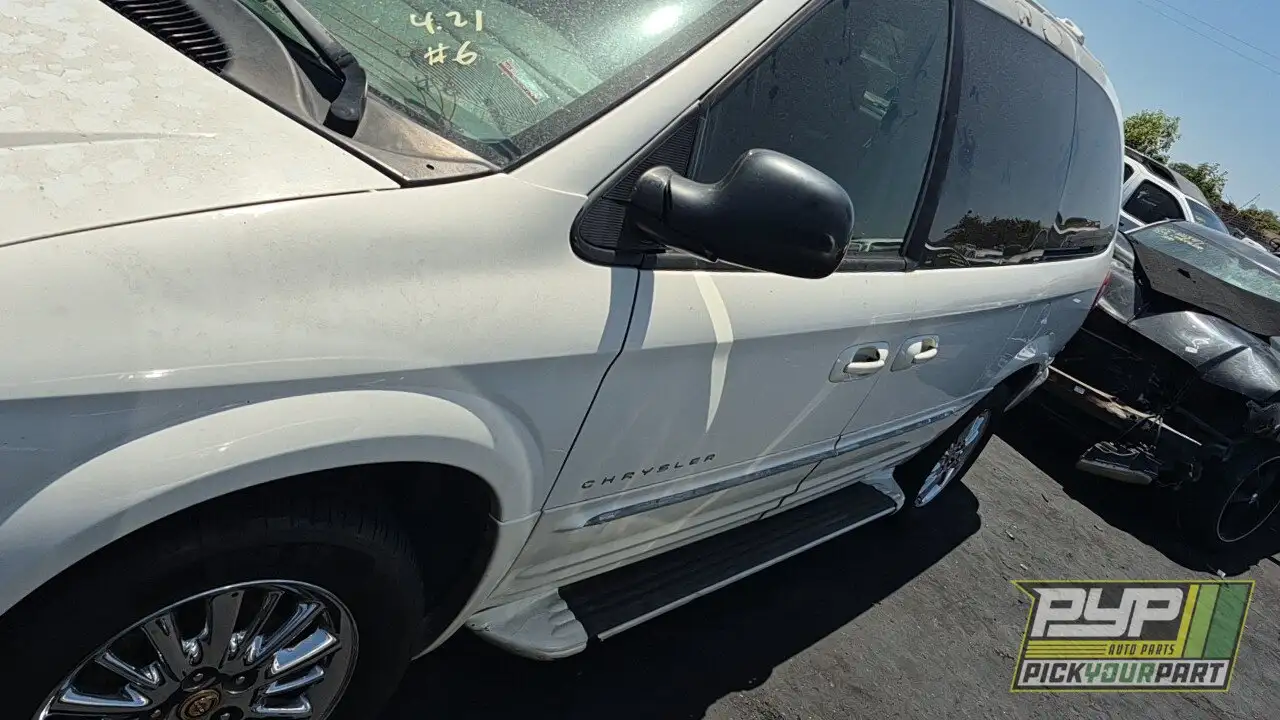 Photo of 2001 Chrysler Town & Country