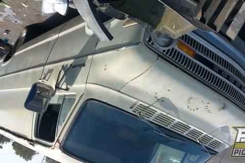 Photo of 1973 Dodge B200 Van