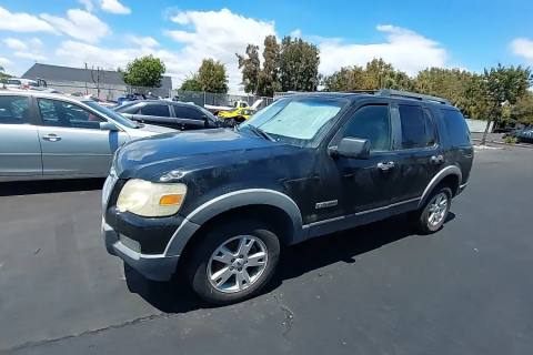 Photo of 2006 Ford Explorer