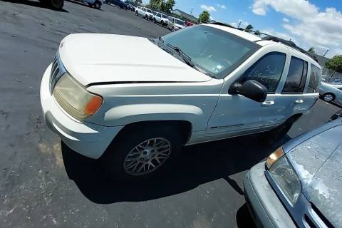 Photo of 2004 Jeep Grand Cherokee