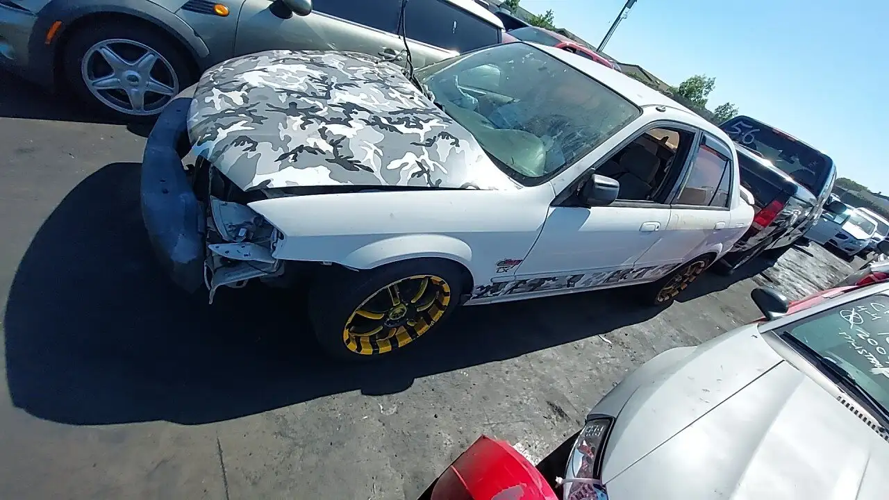Photo of 2000 Mazda Protege