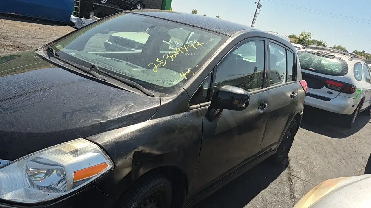 Photo of 2012 Nissan Versa
