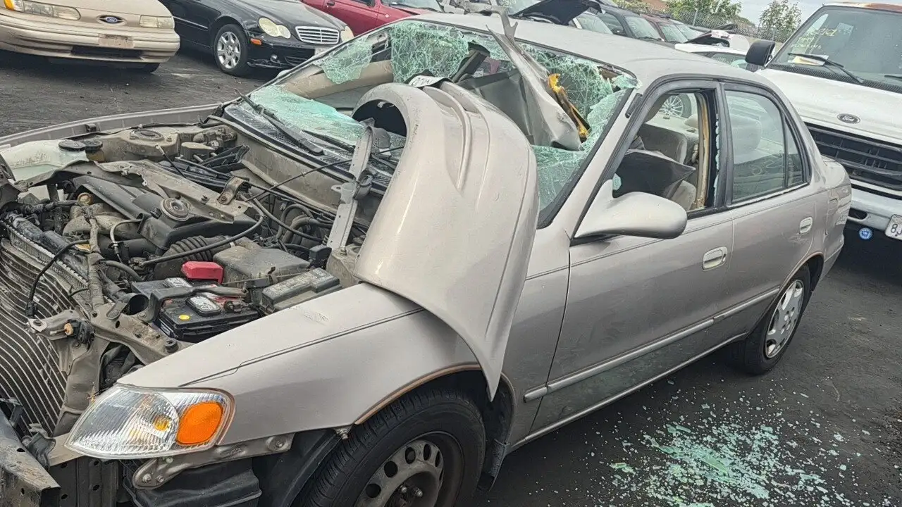 Photo of 2000 Toyota Corolla