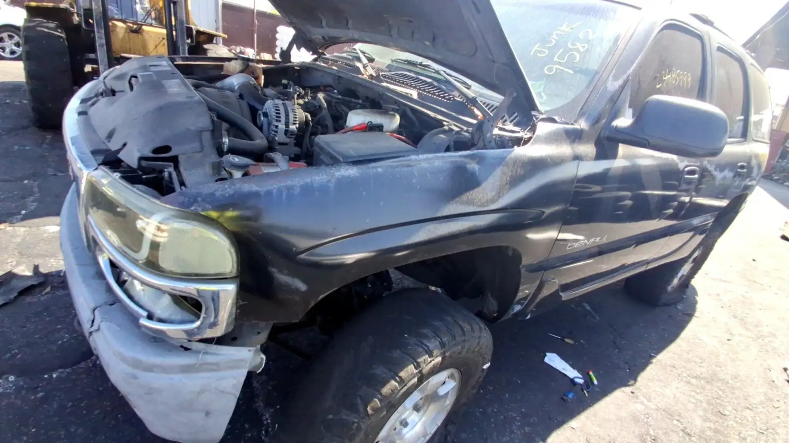 Photo of 2003 Gmc Yukon