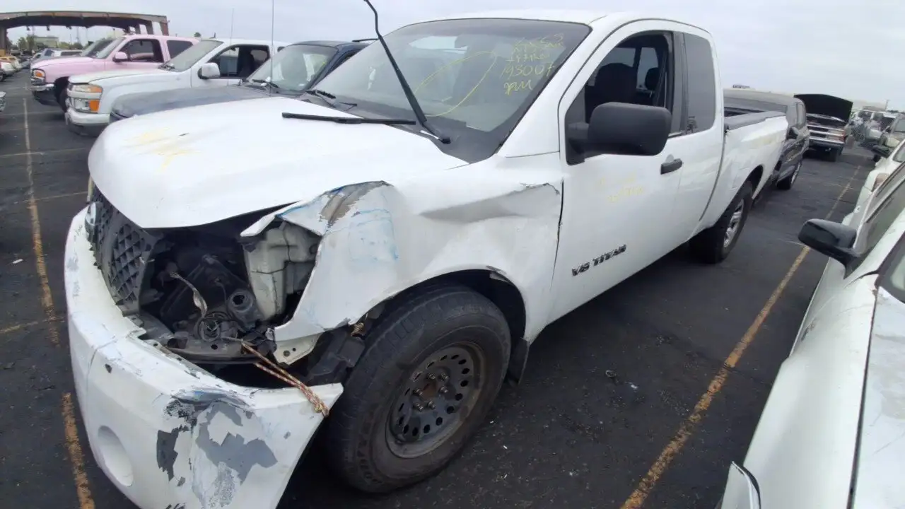 Photo of 2005 Nissan Titan