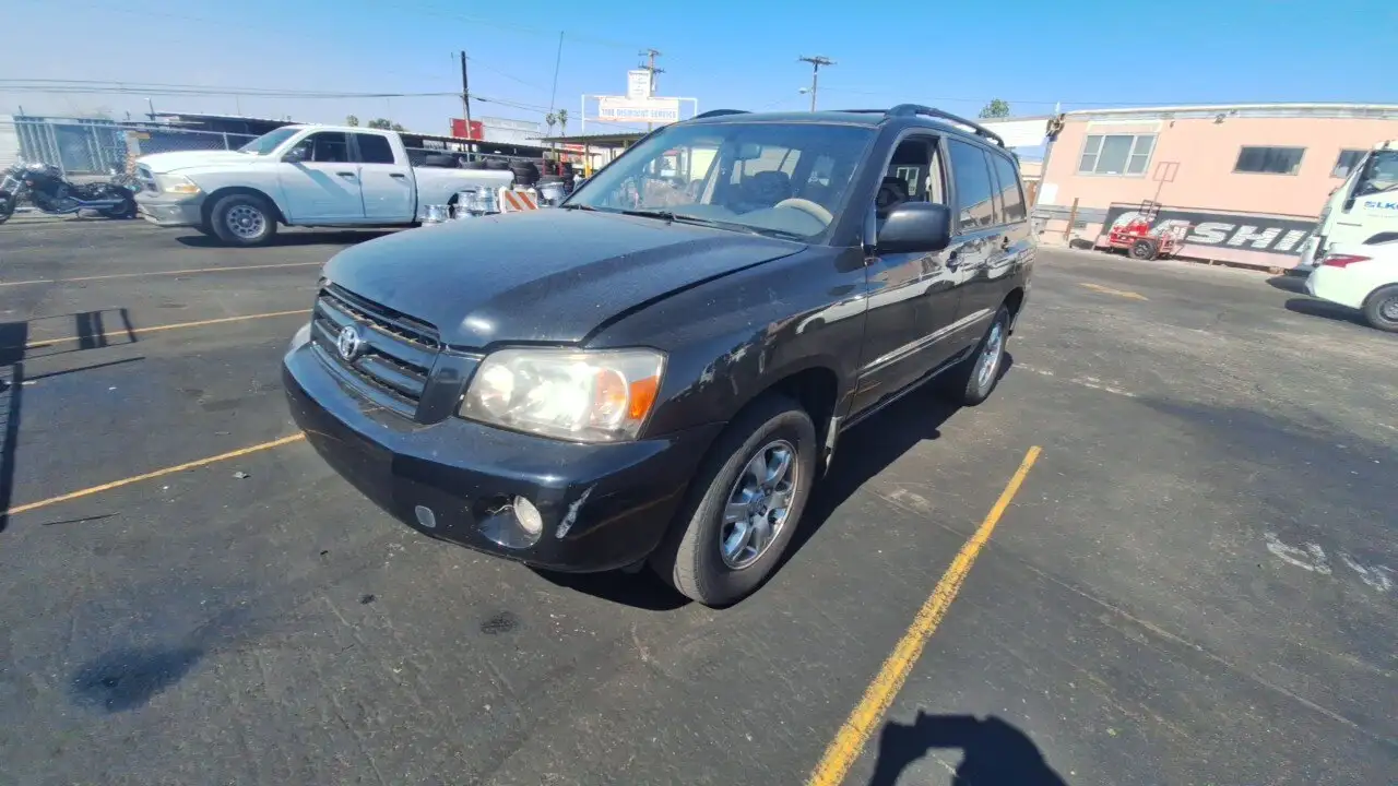 Photo of 2004 Toyota Highlander