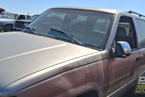 Photo of 1999 Chevrolet K1500 Suburban