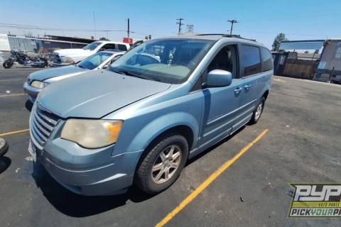 Photo of 2008 Chrysler Town & Country