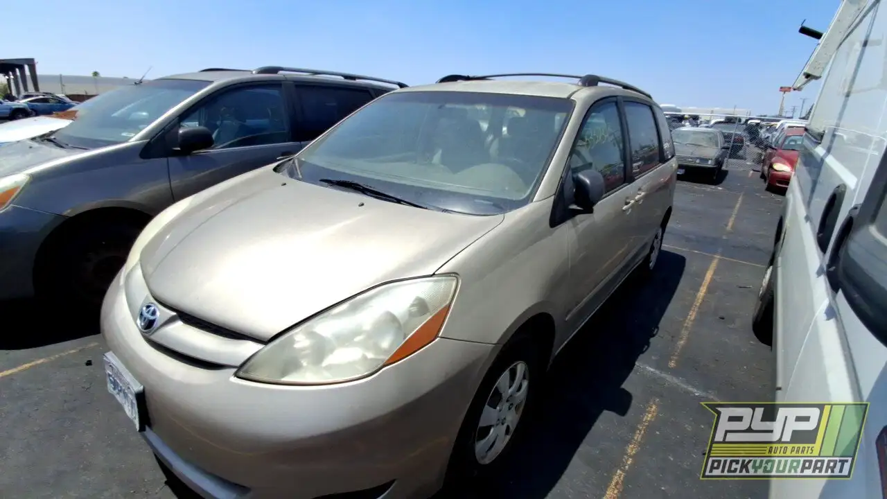 Photo of 2006 Toyota Sienna