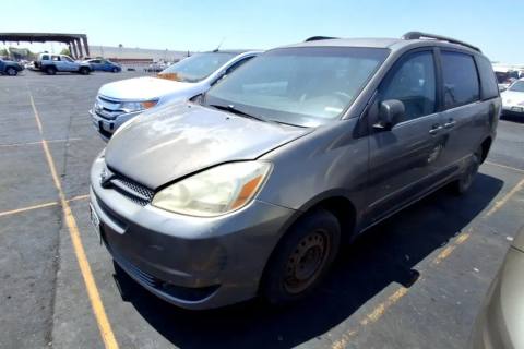 Photo of 2005 Toyota Sienna