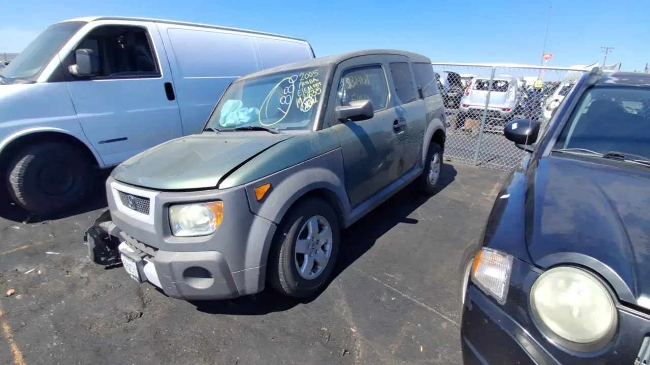 Photo of 2005 Honda Element