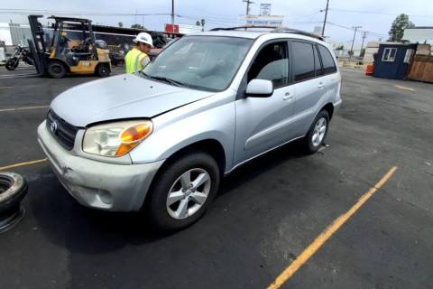 Photo of 2004 Toyota Rav4