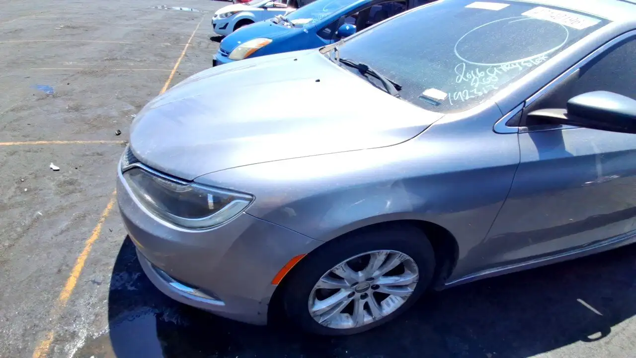 Photo of 2016 Chrysler 200