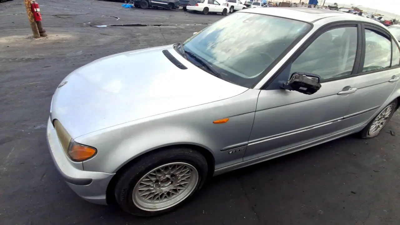 Photo of 2003 Bmw 325I