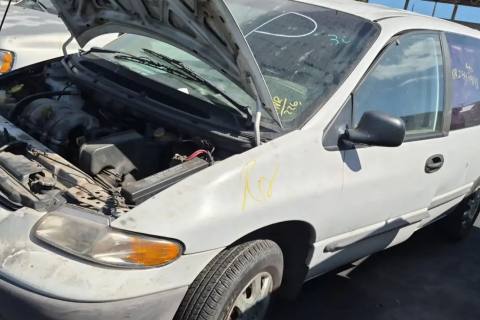 Photo of 1997 Dodge Caravan