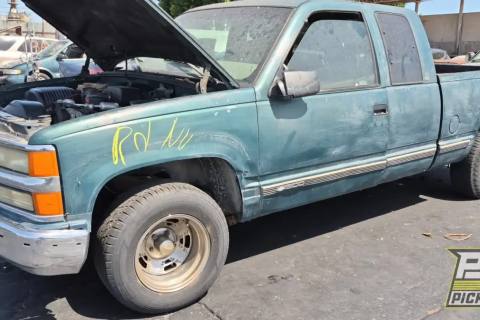 Photo of 1997 Chevrolet C1500