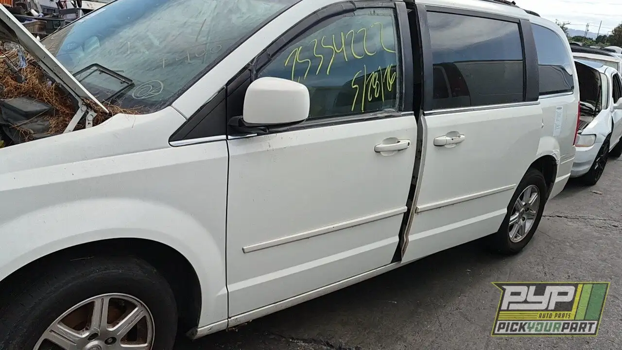 Photo of 2008 Chrysler Town & Country