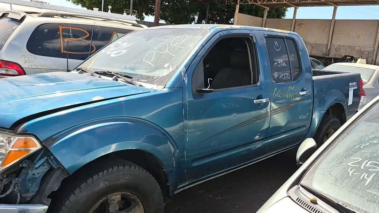 Photo of 2005 Nissan Frontier