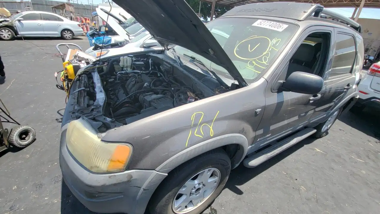 Photo of 2002 Ford Escape