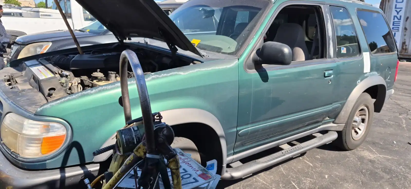 Photo of 1999 Ford Explorer