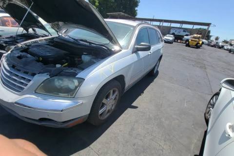 Photo of 2005 Chrysler Pacifica